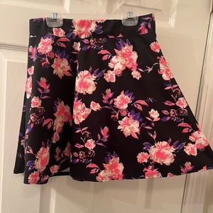 Charolette Russe Skirt M